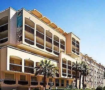 Le Massena 3* Ле-Канне