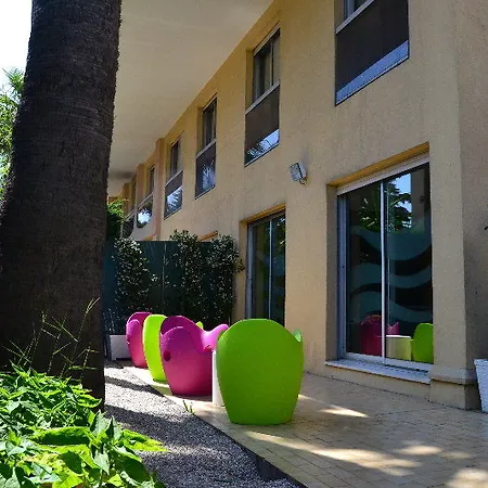 Le Massena 3* ル·カネ