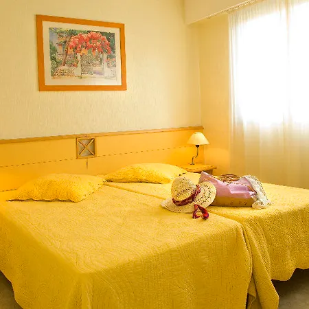 Le Massena Aparthotel 3*